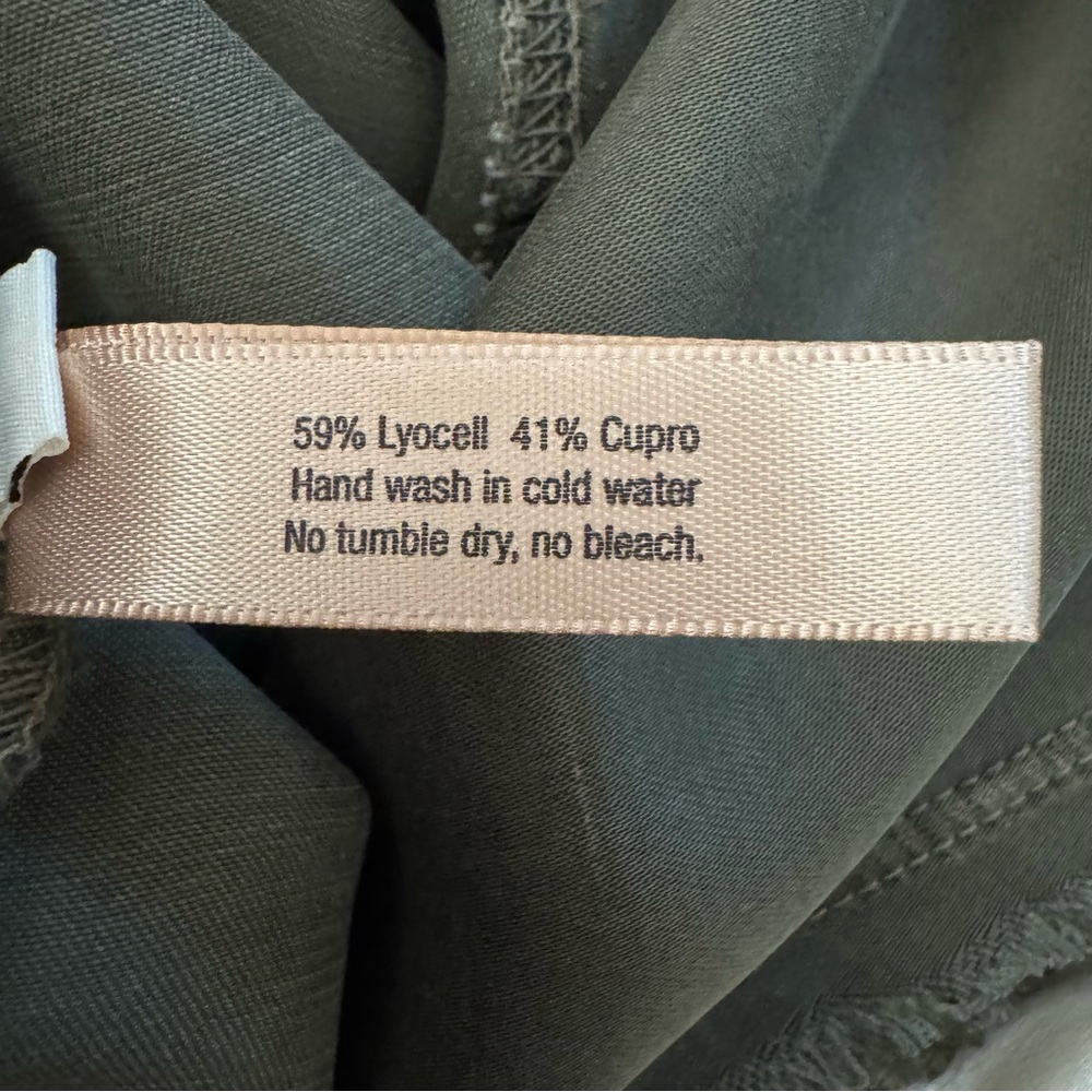 CALI DREAMING James Tee In Olive V-Neck Loose Fit Oversized Cupro Size Small - Picture 12 of 12